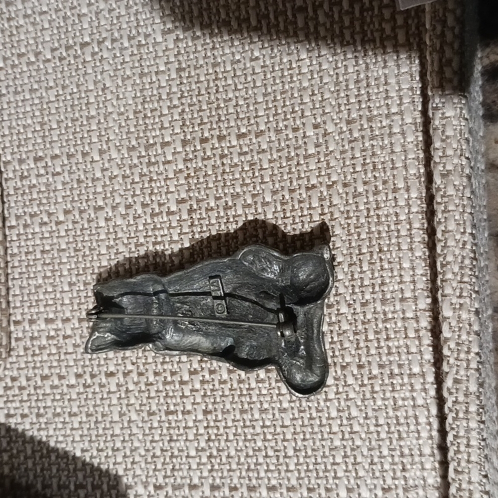 Vtg Lianna Christmas Brooch- Cat With Red Enamel Scarf Signed LIA